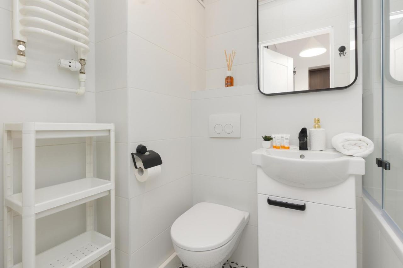 Spacious Suwalska Targowek By Renters Apartment